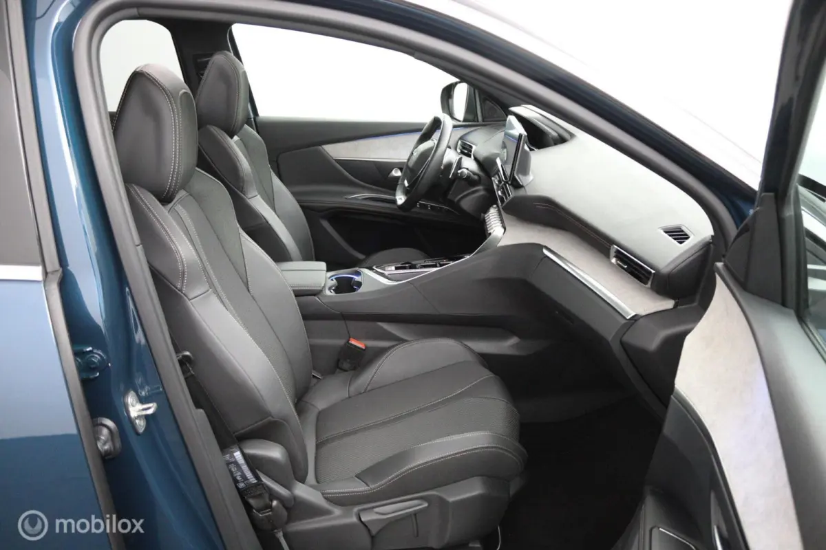 1.6 HYbrid 225 GT | Adapt. Cruise | Pano | Camera | Keyless | Navi