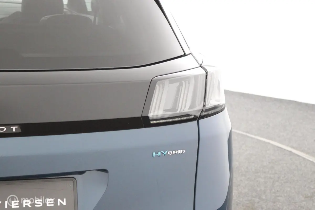 1.6 HYbrid 225 GT | Adapt. Cruise | Pano | Camera | Keyless | Navi