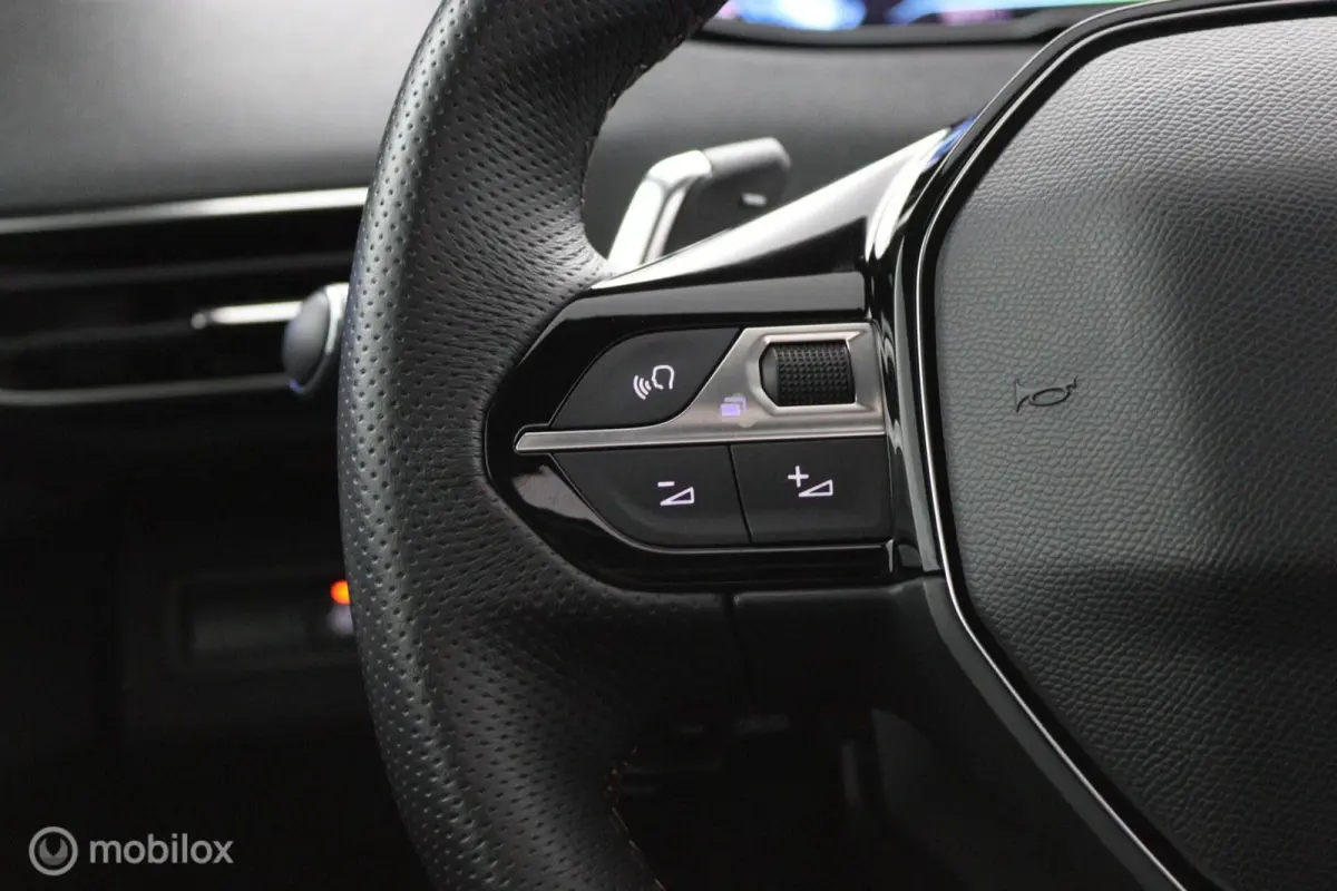 1.6 HYbrid 225 GT | Adapt. Cruise | Pano | Camera | Keyless | Navi