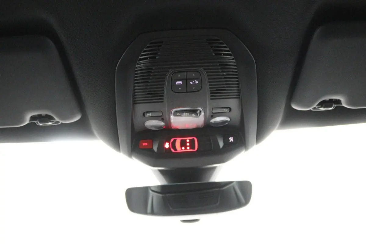 1.6 HYbrid 225 GT | Adapt. Cruise | Pano | Camera | Keyless | Navi