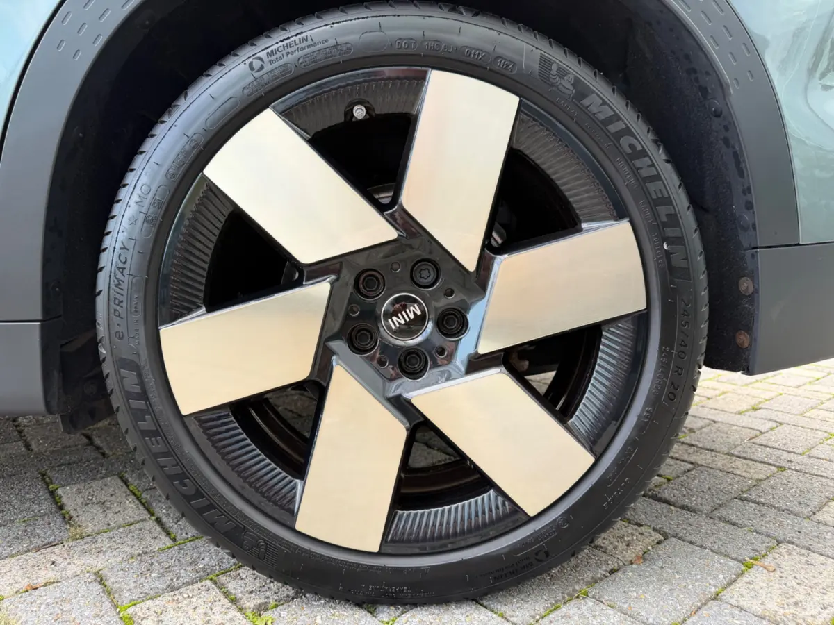 SE ALL4 Favoured XL 66.5 kWh, 20 inch, Trekhaak, FULL OPTIONS!