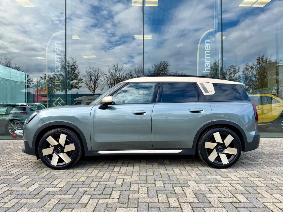SE ALL4 Favoured XL 66.5 kWh, 20 inch, Trekhaak, FULL OPTIONS!