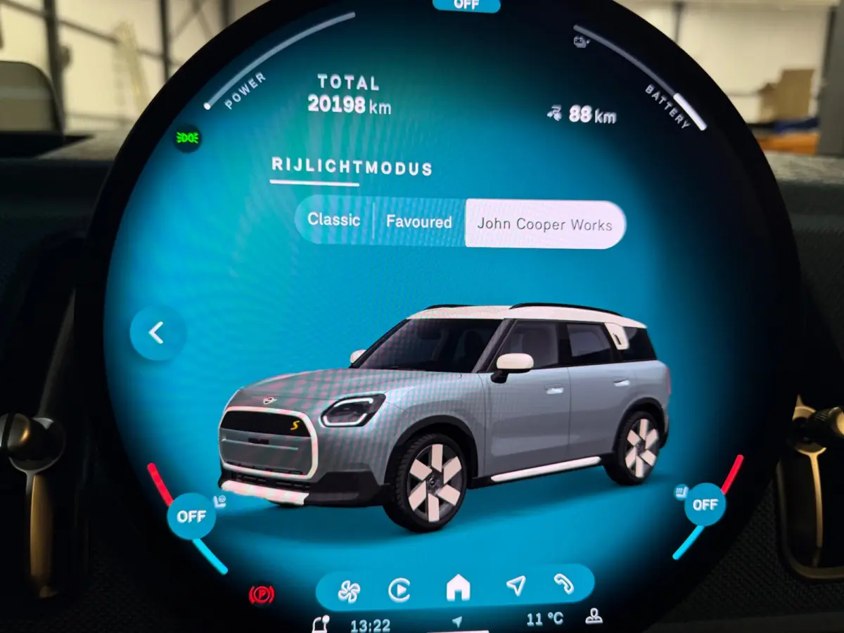 SE ALL4 Favoured XL 66.5 kWh, 20 inch, Trekhaak, FULL OPTIONS!