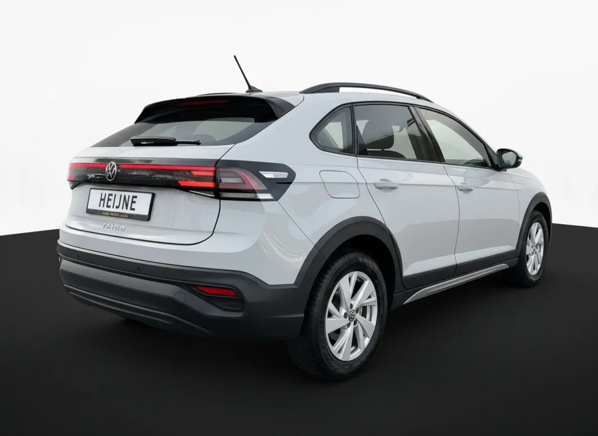 1.0 TSI 95PK LIFE EDITION CARPLAY/PDC/LED