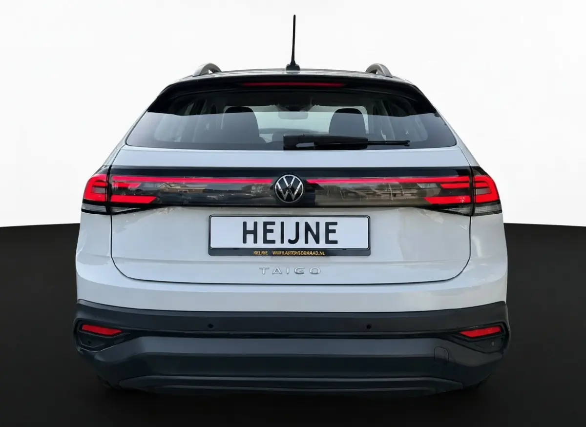 1.0 TSI 95PK LIFE EDITION CARPLAY/PDC/LED