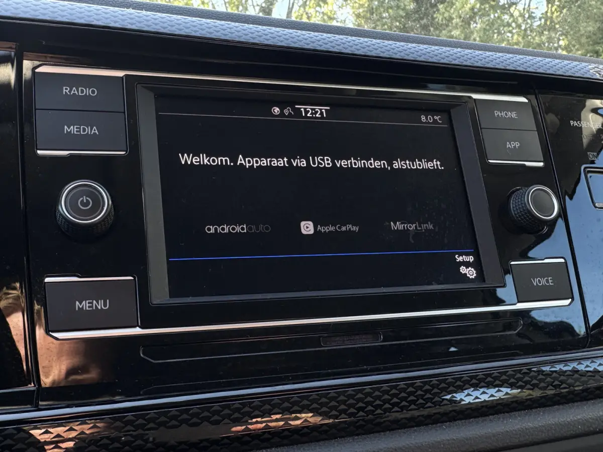 1.0 TSI 95PK LIFE EDITION CARPLAY/PDC/LED