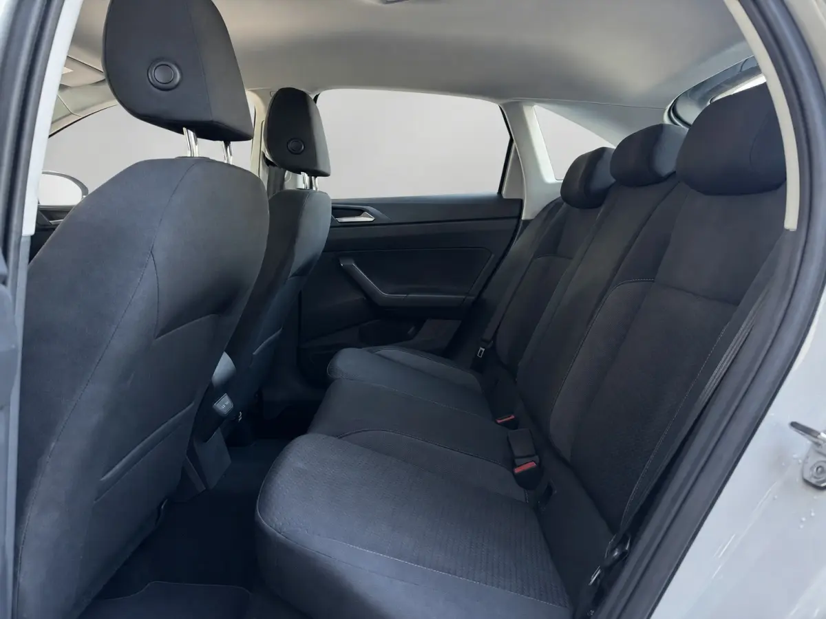 1.0 TSI 95PK LIFE EDITION CARPLAY/PDC/LED