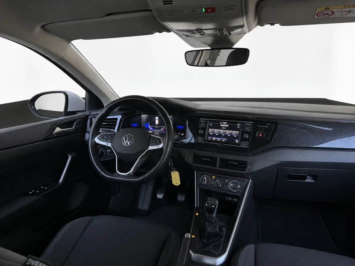 1.0 TSI 95PK LIFE EDITION CARPLAY/PDC/LED