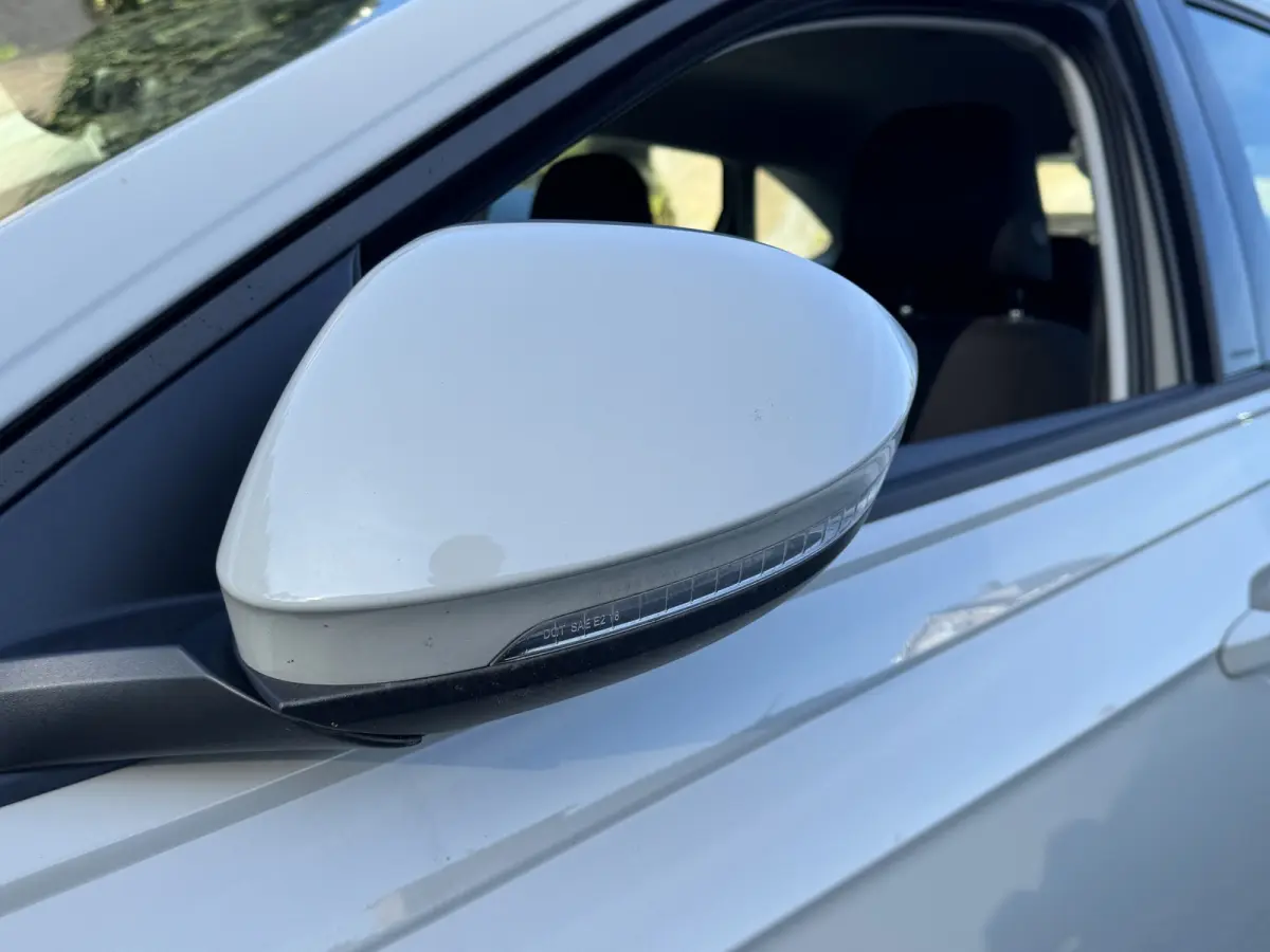 1.0 TSI 95PK LIFE EDITION CARPLAY/PDC/LED
