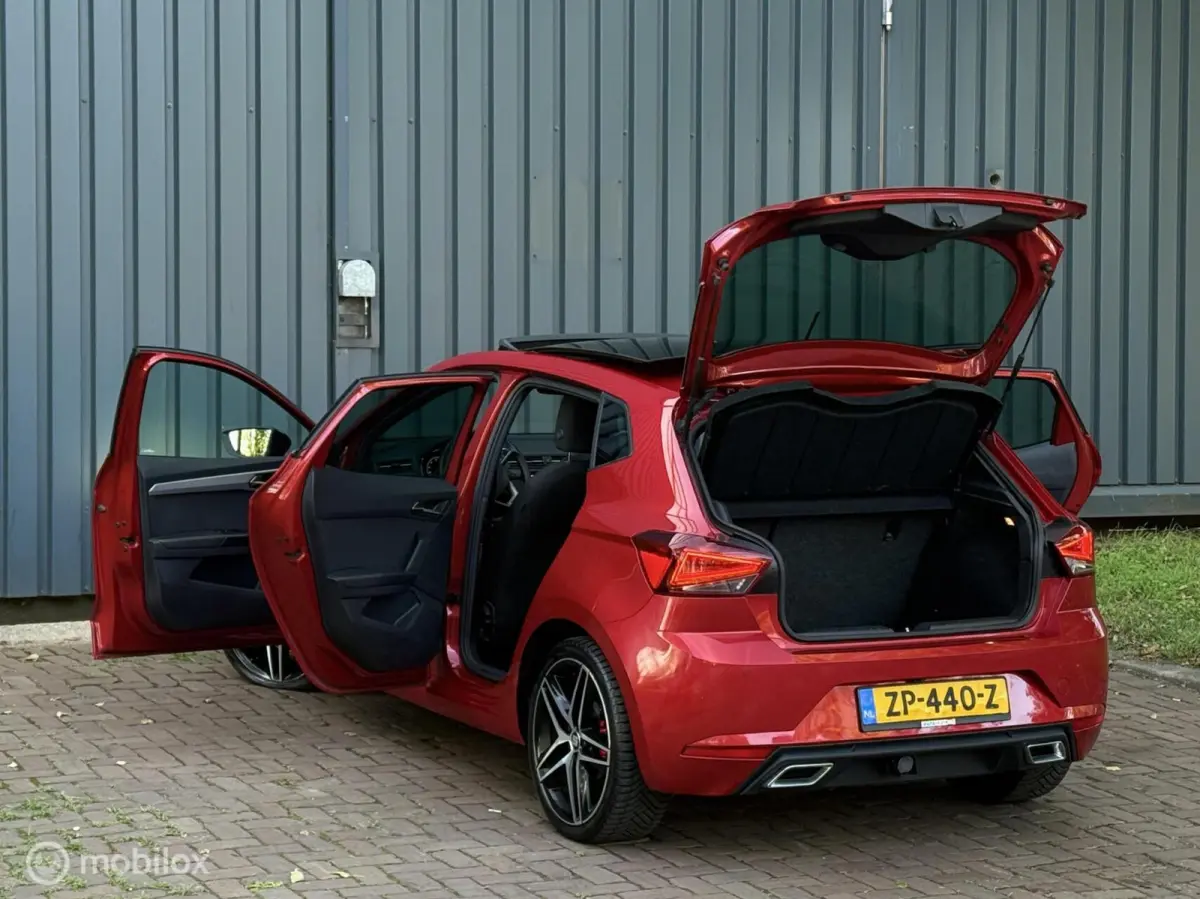 1.0 TSI FR |Pano|Virtual|Camera|Beats|LED|Keyless