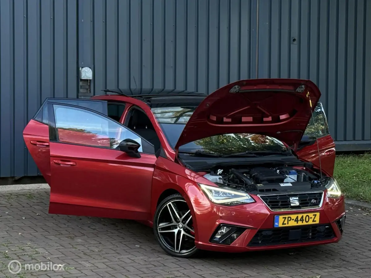 1.0 TSI FR |Pano|Virtual|Camera|Beats|LED|Keyless