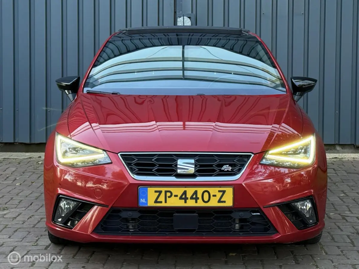 1.0 TSI FR |Pano|Virtual|Camera|Beats|LED|Keyless