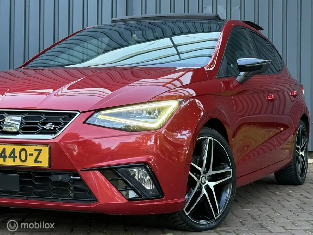 1.0 TSI FR |Pano|Virtual|Camera|Beats|LED|Keyless
