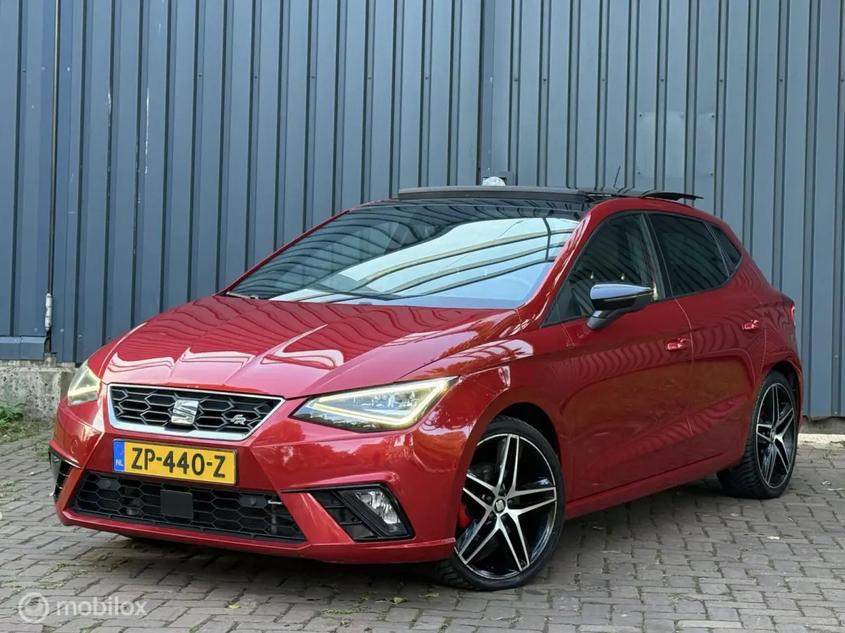1.0 TSI FR |Pano|Virtual|Camera|Beats|LED|Keyless