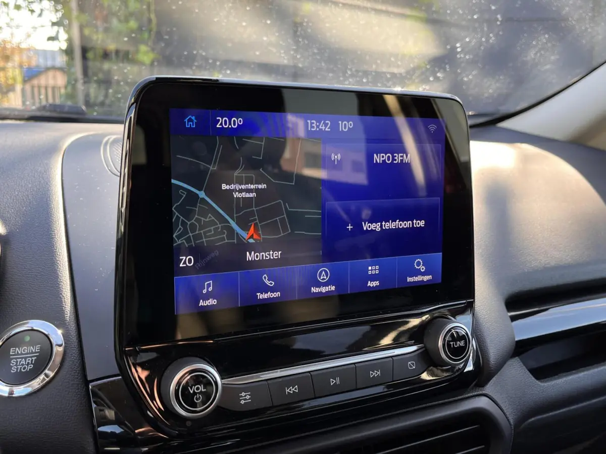 1.0 EcoBoost ST-Line 125PK Automaat Winterpack Camera Cruise Carplay-Navi Blind-Spot Parkeersensoren Climate Privacy Glass All-Seasons *Dealer Onderhouden*