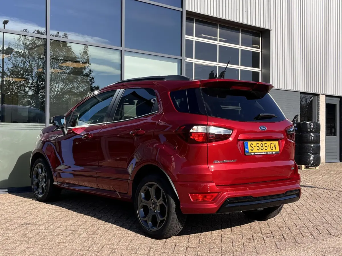 1.0 EcoBoost ST-Line 125PK Automaat Winterpack Camera Cruise Carplay-Navi Blind-Spot Parkeersensoren Climate Privacy Glass All-Seasons *Dealer Onderhouden*