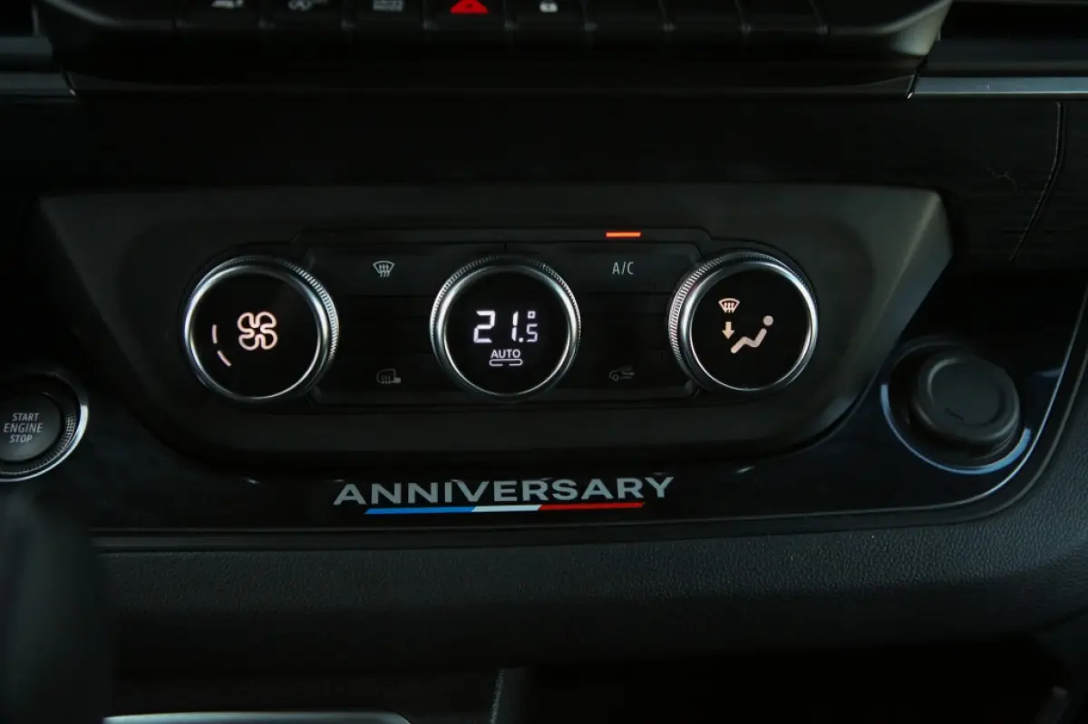 2.0 Blue dCi T30 L2