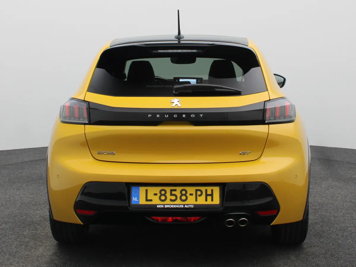 1.2 PureTech GT Pack | Automaat | Carplay | Pano dak | Camera | Adaptieve cruise | Stoelverwarming | Navi |