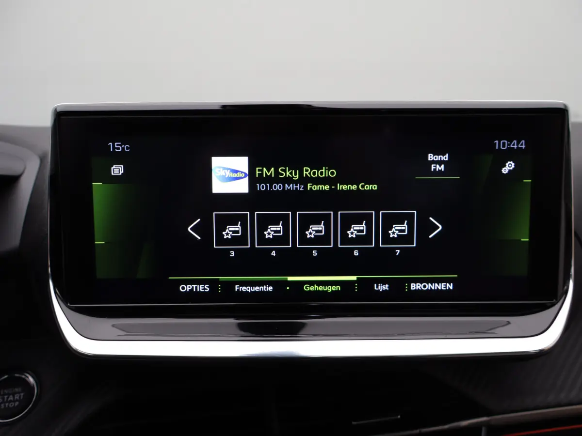 1.2 PureTech GT Pack | Automaat | Carplay | Pano dak | Camera | Adaptieve cruise | Stoelverwarming | Navi |