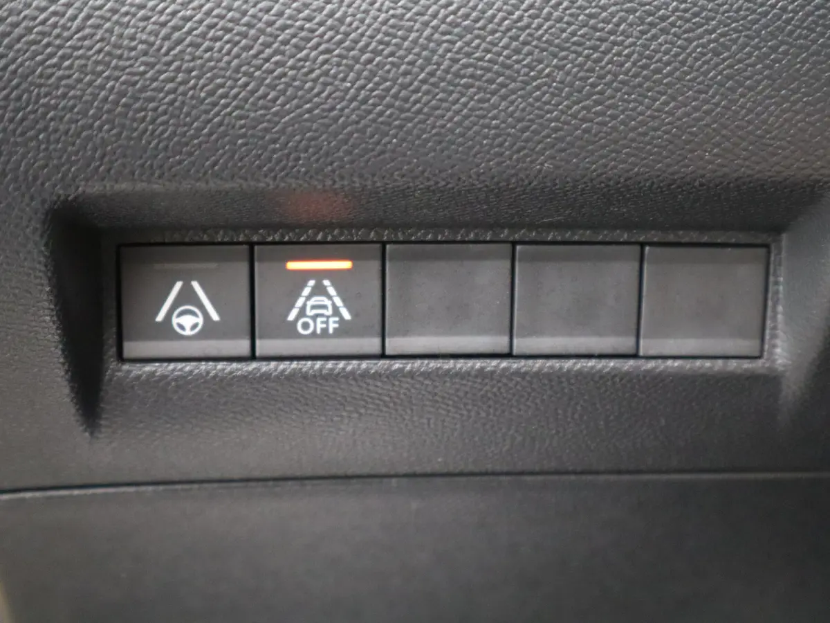 1.2 PureTech GT Pack | Automaat | Carplay | Pano dak | Camera | Adaptieve cruise | Stoelverwarming | Navi |