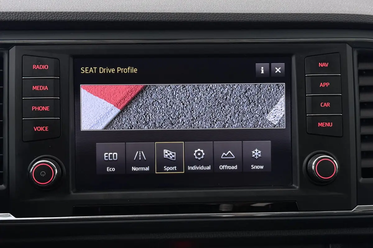 1.4 EcoTSI Xcellence 4DRIVE (TREKHAAK, STOELVERWARMING, CRUISE CONTROL, CARPLAY)