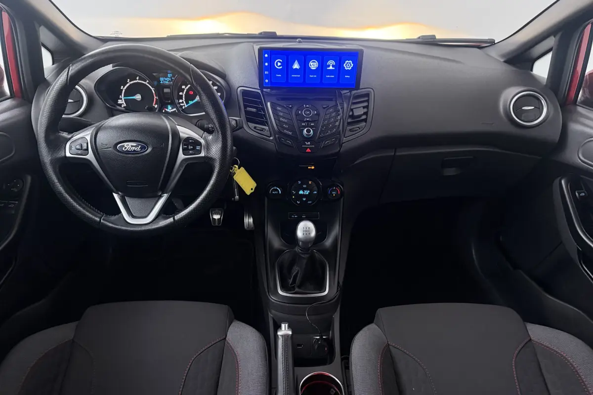 1.0 EcoBoost ST Line (CARPLAY NAVIGATIE, ACHTERUITRIJCAMERA, CRUISE CONTROL)