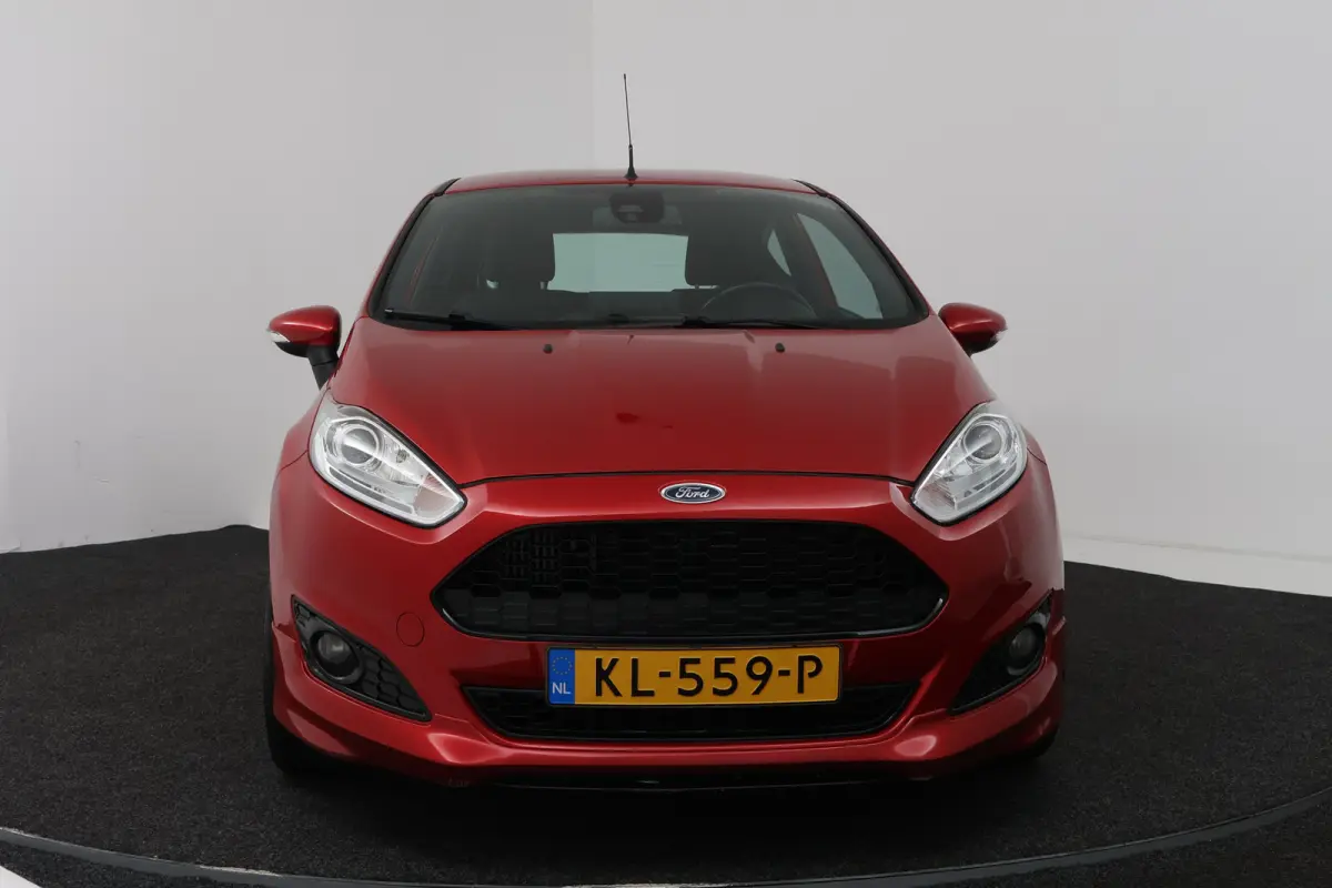 1.0 EcoBoost ST Line (CARPLAY NAVIGATIE, ACHTERUITRIJCAMERA, CRUISE CONTROL)