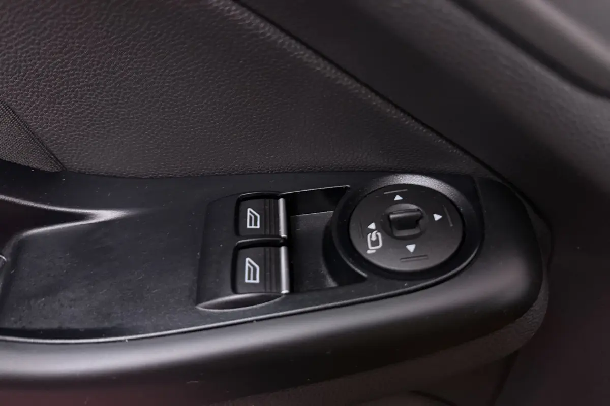 1.0 EcoBoost ST Line (CARPLAY NAVIGATIE, ACHTERUITRIJCAMERA, CRUISE CONTROL)