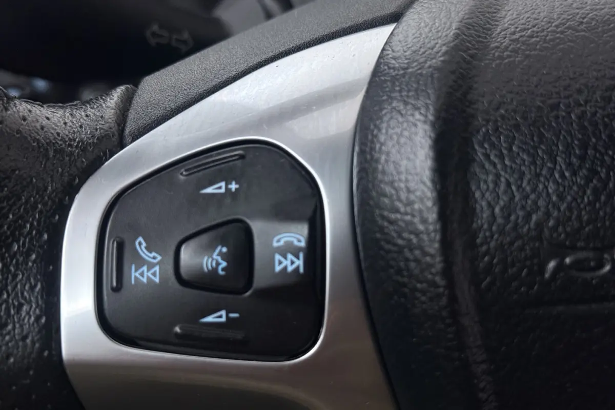 1.0 EcoBoost ST Line (CARPLAY NAVIGATIE, ACHTERUITRIJCAMERA, CRUISE CONTROL)
