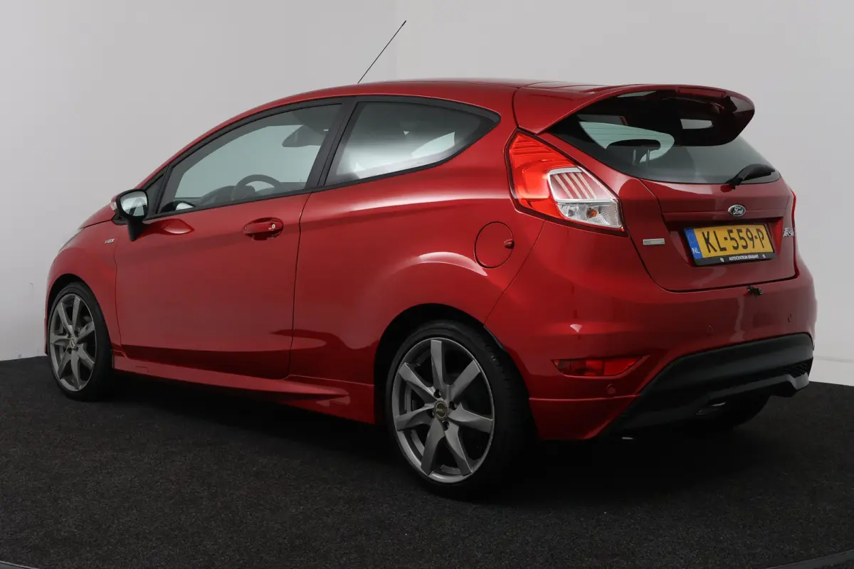 1.0 EcoBoost ST Line (CARPLAY NAVIGATIE, ACHTERUITRIJCAMERA, CRUISE CONTROL)