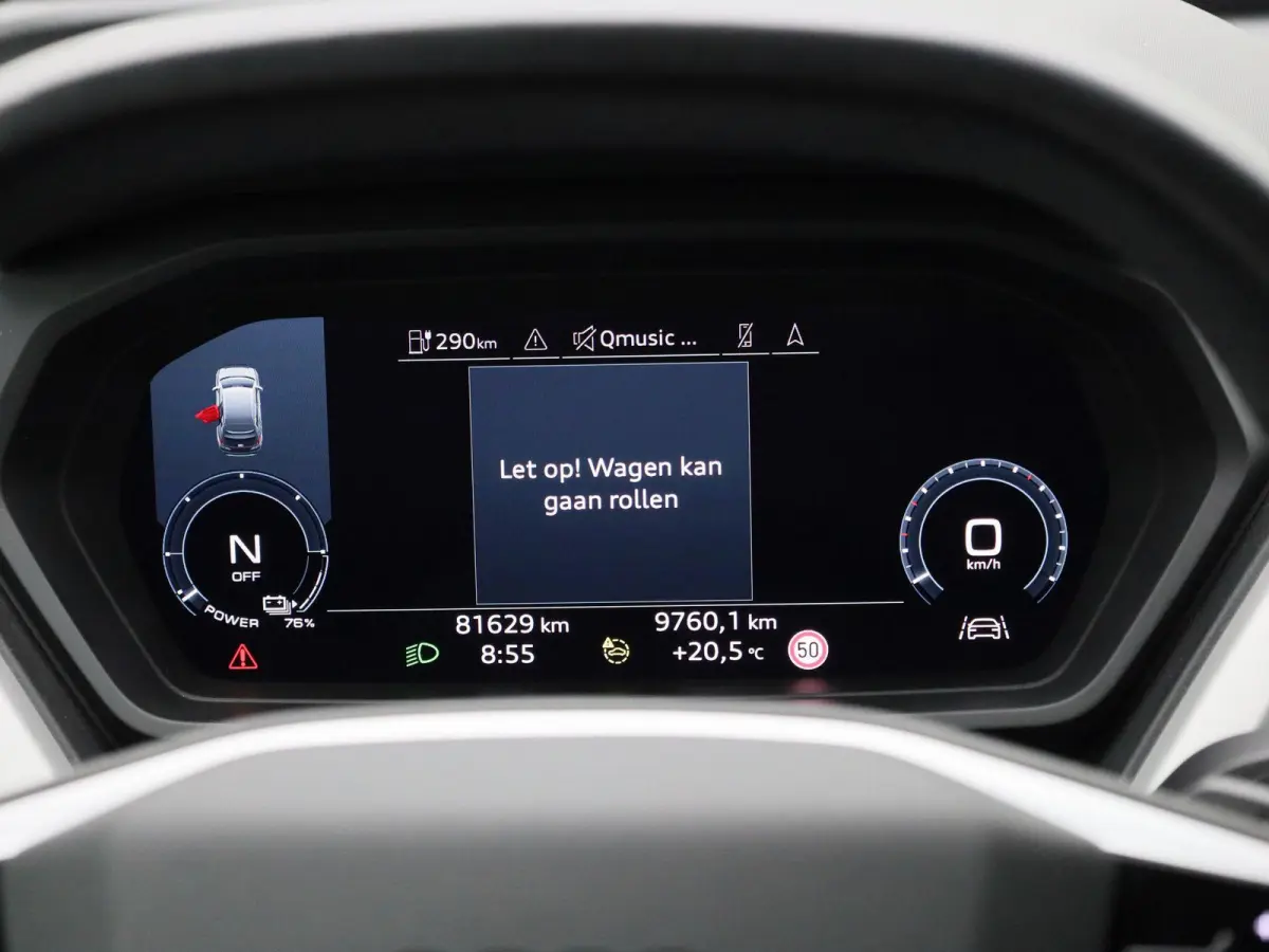 40 Advanced 77 kWh 204 PK | Automaat | Navigatie | Cruise control | Stoelverwarming | Privacy glas | Lichtmetalen velgen |