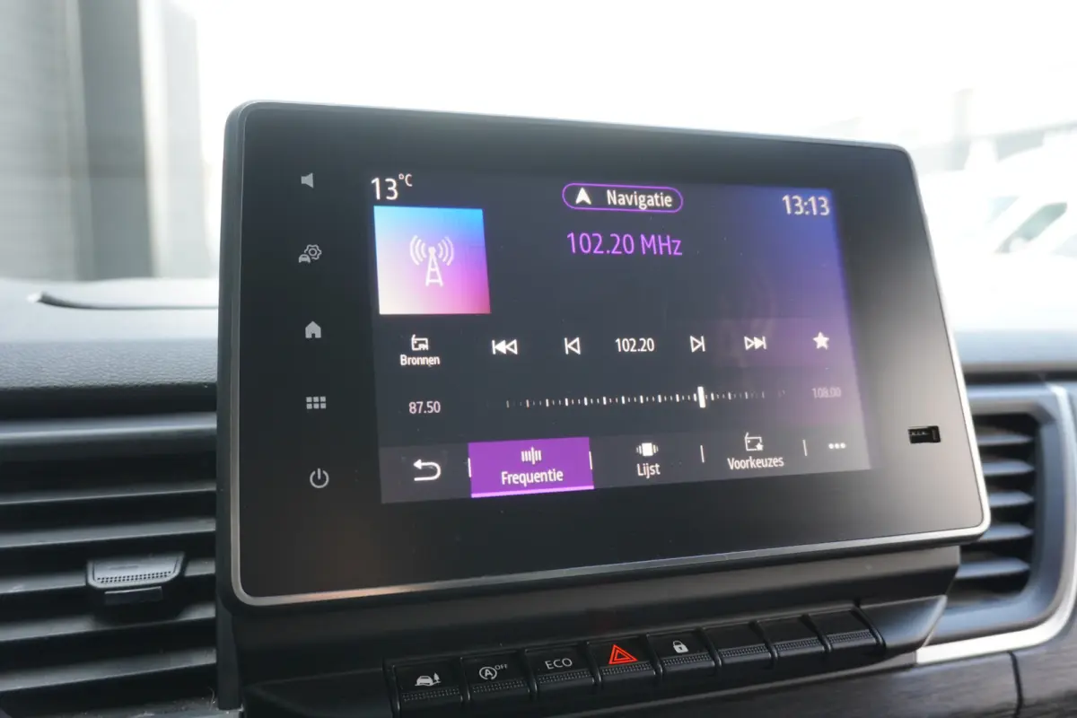 2.0 Blue dCi 130PK - Airco - Navi - Cruise - €16.900,- Excl.