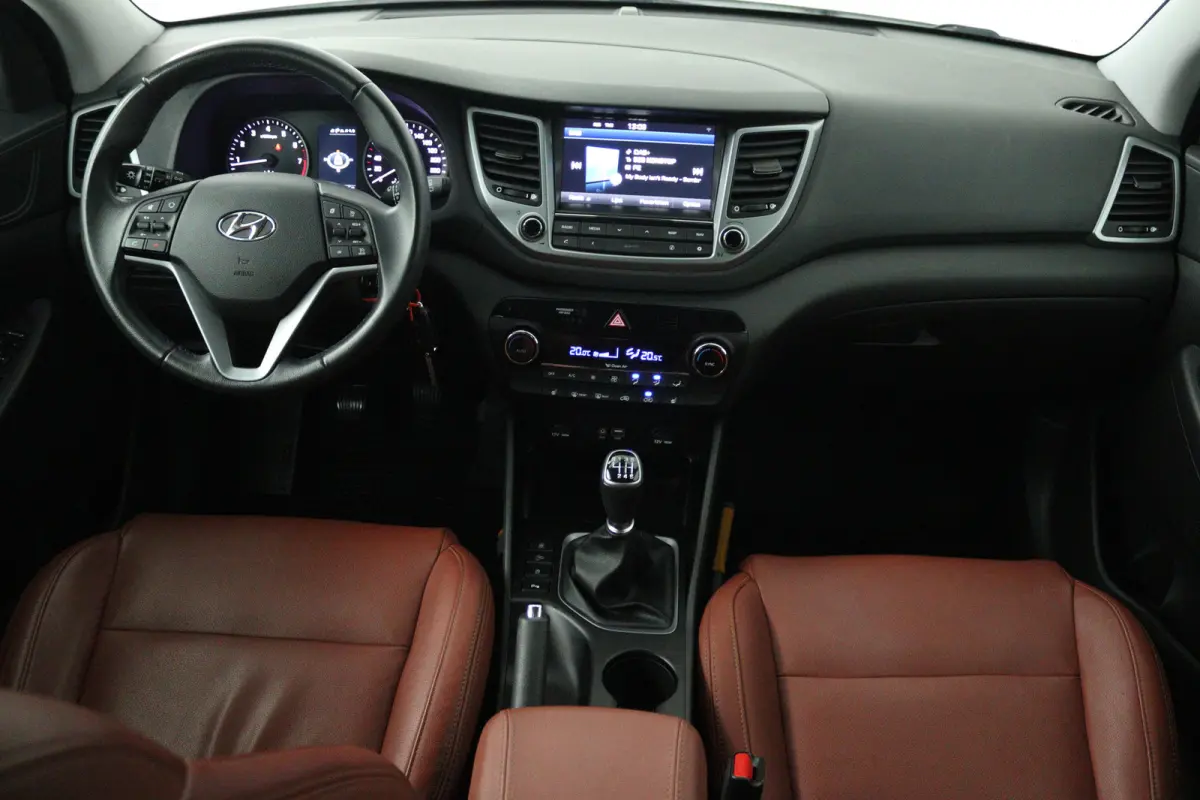 1.6 GDi Comfort (STOELVERWARMING, CAMERA, NAVIGATIE, PARKEERSENSOREN)