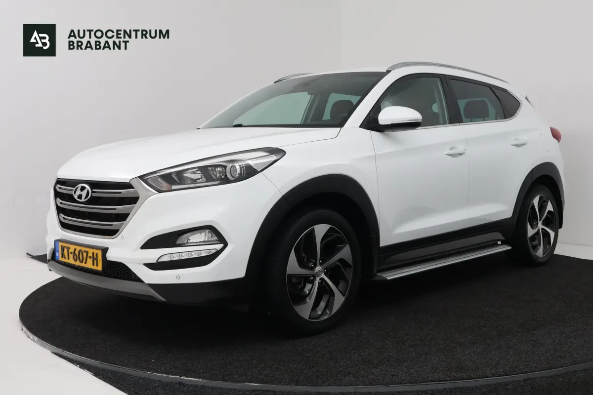 1.6 GDi Comfort (STOELVERWARMING, CAMERA, NAVIGATIE, PARKEERSENSOREN)