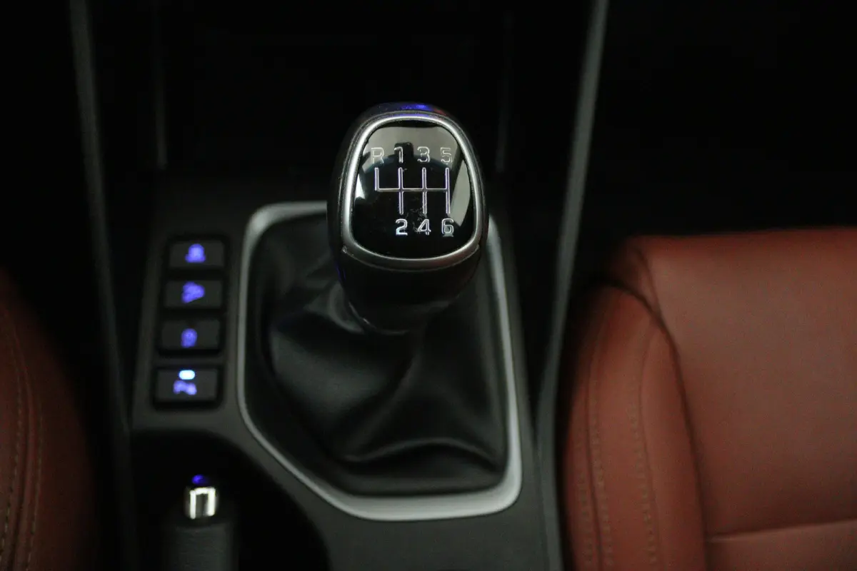 1.6 GDi Comfort (STOELVERWARMING, CAMERA, NAVIGATIE, PARKEERSENSOREN)