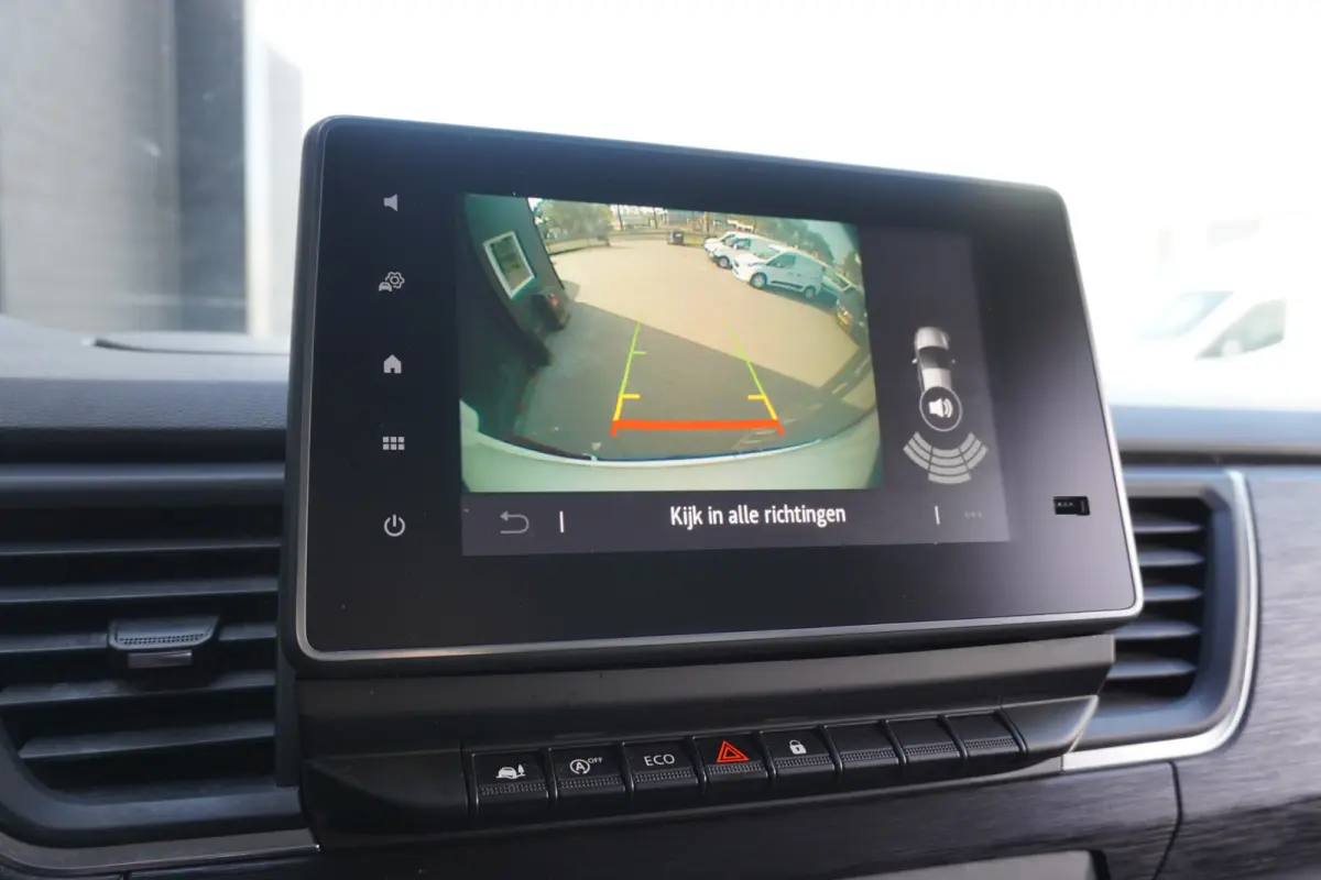 2.0 Blue dCi 130PK - Airco - Navi - Cruise - €14.950,- Excl.