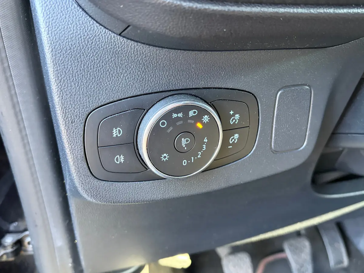 1.0 125 PK ST-Line X | ADAPTIEVE CRUISE CONTROL| DODEHOEK DETECTIE| CAMERA + PARKEERSENSOREN V+A| B&O SOUND| STUUR, STOEL EN VOORRUITVERWARMING| HALF LEER/HALF STOF| FULL LED| NAVIGATIE + AP