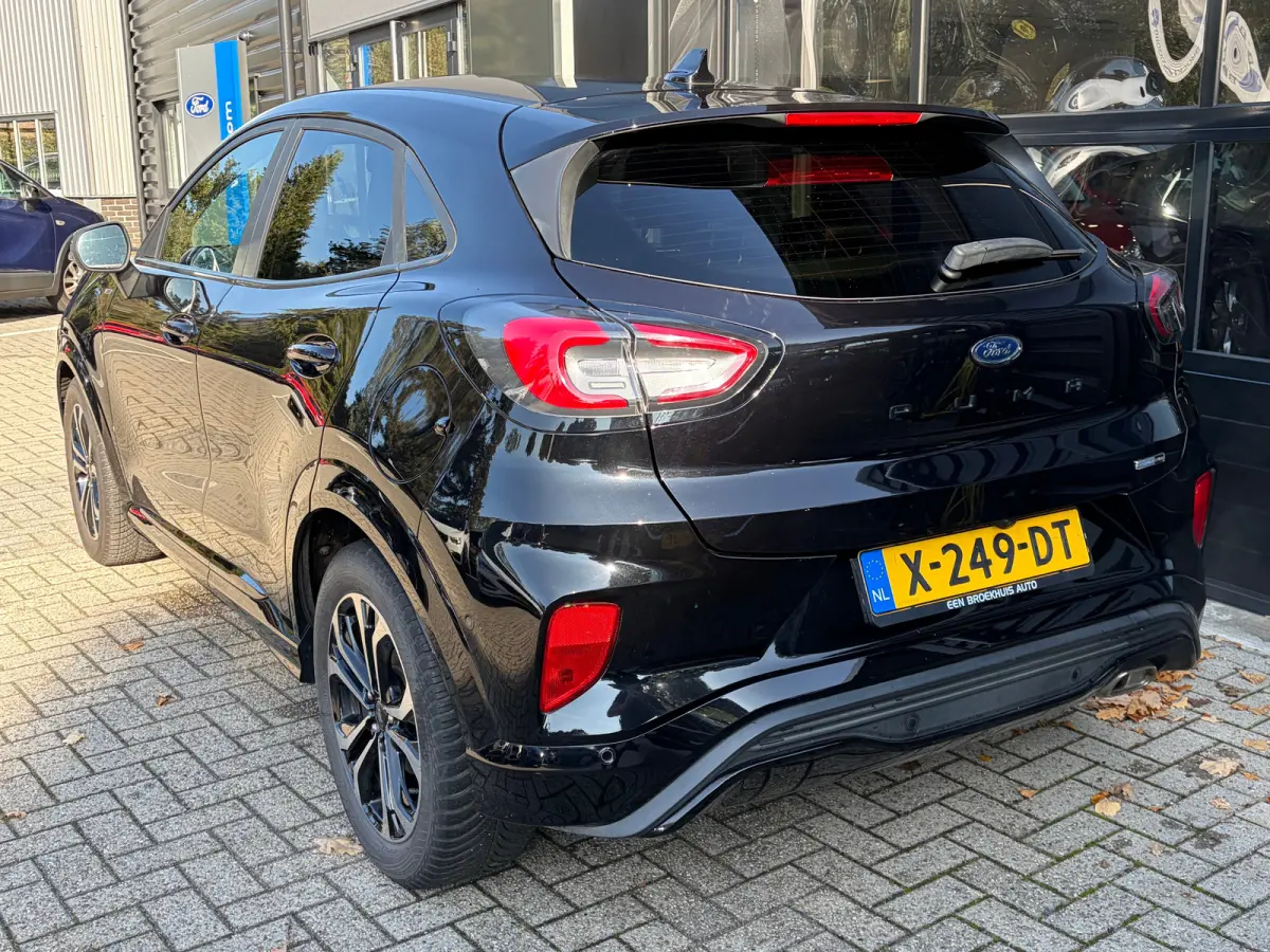 1.0 125 PK ST-Line X | ADAPTIEVE CRUISE CONTROL| DODEHOEK DETECTIE| CAMERA + PARKEERSENSOREN V+A| B&O SOUND| STUUR, STOEL EN VOORRUITVERWARMING| HALF LEER/HALF STOF| FULL LED| NAVIGATIE + AP