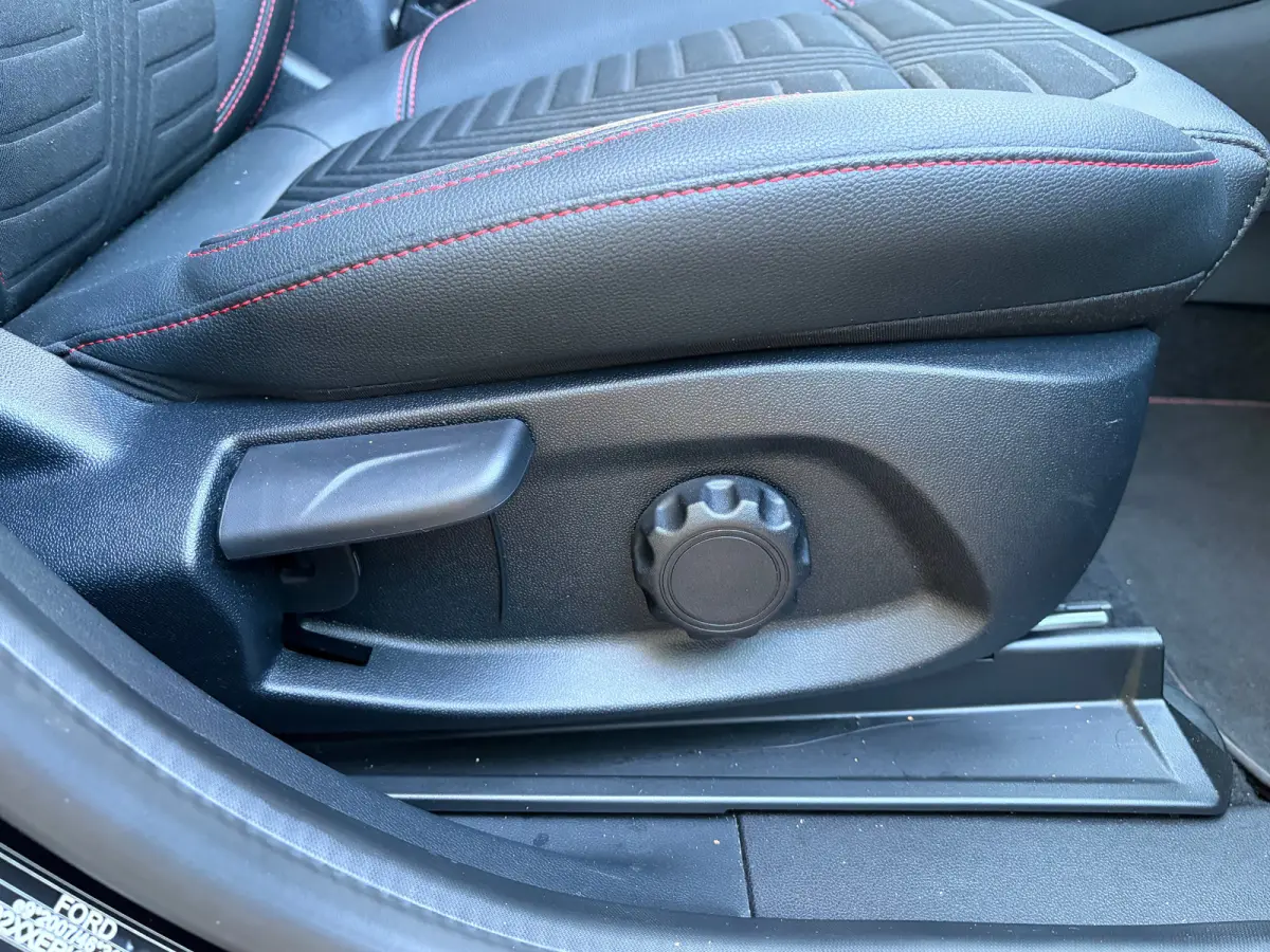 1.0 125 PK ST-Line X | ADAPTIEVE CRUISE CONTROL| DODEHOEK DETECTIE| CAMERA + PARKEERSENSOREN V+A| B&O SOUND| STUUR, STOEL EN VOORRUITVERWARMING| HALF LEER/HALF STOF| FULL LED| NAVIGATIE + AP