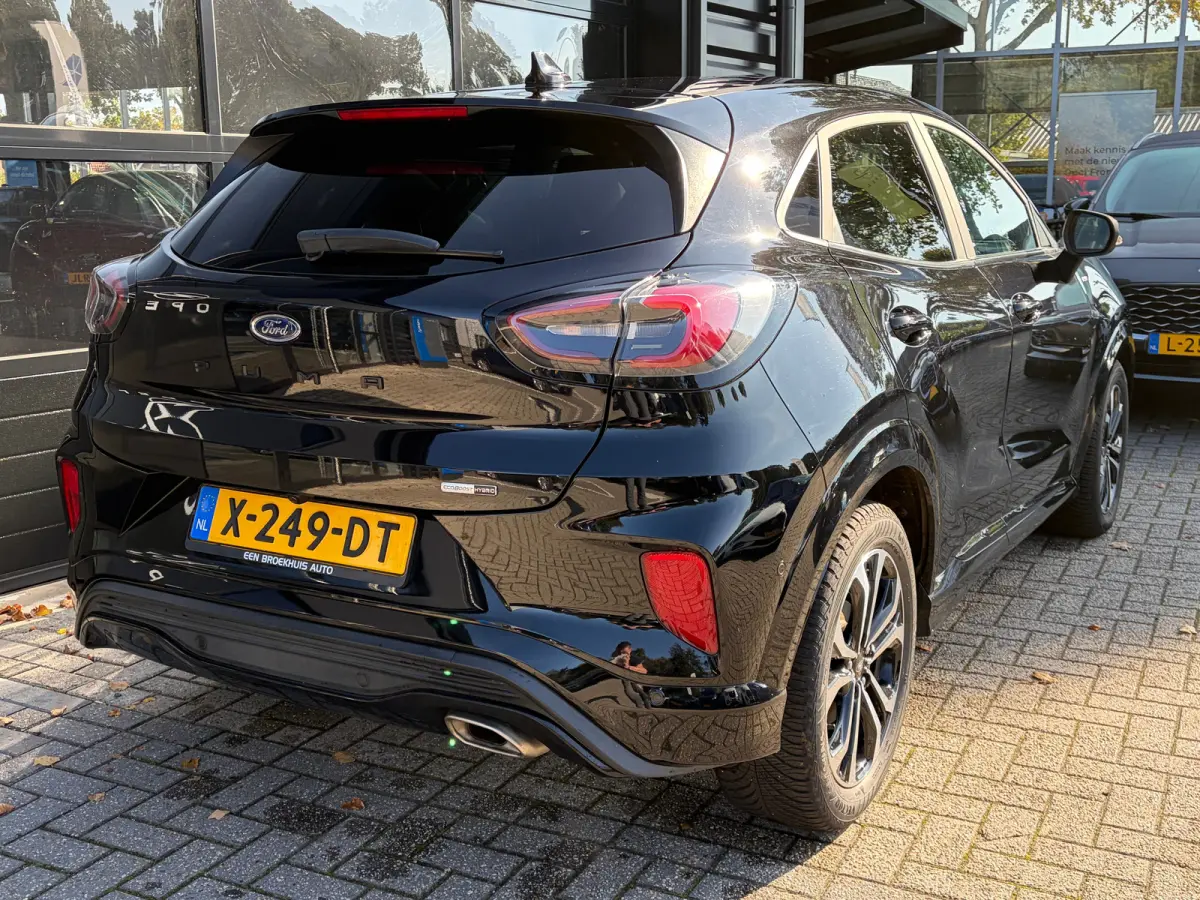 1.0 125 PK ST-Line X | ADAPTIEVE CRUISE CONTROL| DODEHOEK DETECTIE| CAMERA + PARKEERSENSOREN V+A| B&O SOUND| STUUR, STOEL EN VOORRUITVERWARMING| HALF LEER/HALF STOF| FULL LED| NAVIGATIE + AP