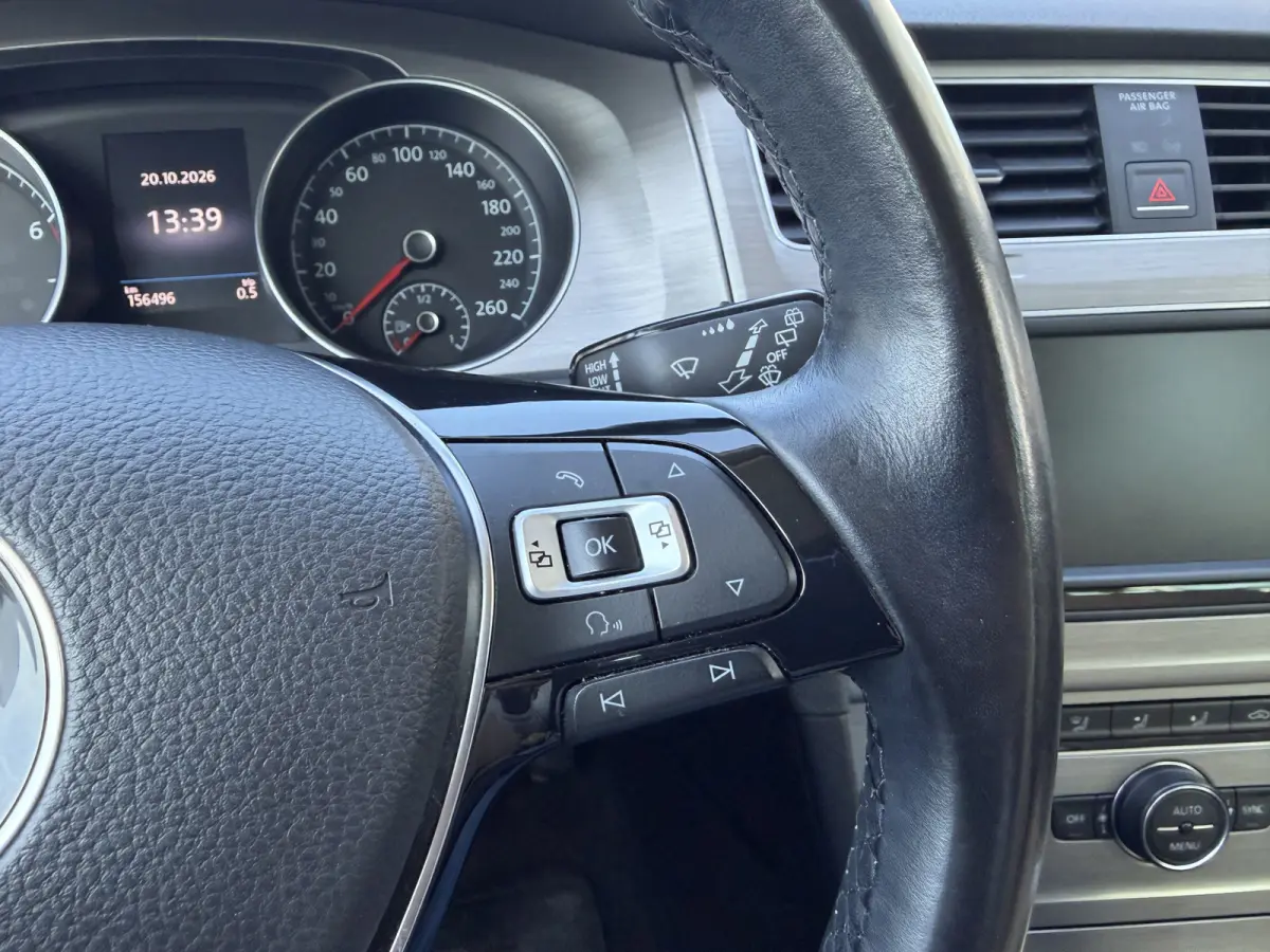 1.0 TSI Connected Series Leder | Automaat