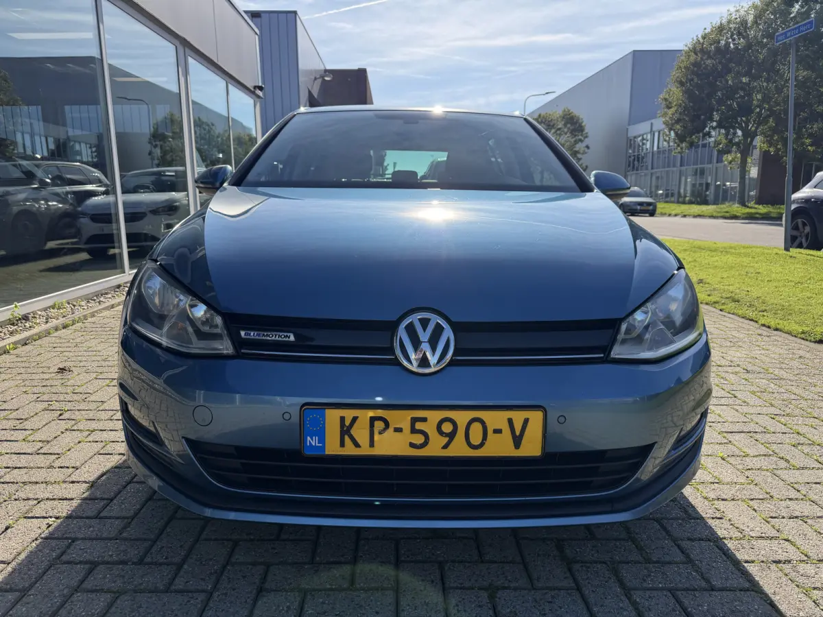 1.0 TSI Connected Series Leder | Automaat