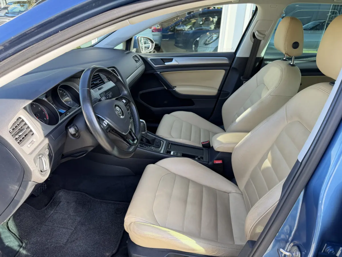1.0 TSI Connected Series Leder | Automaat