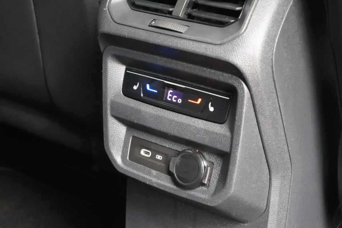 1.4 TSI e-Hybrid 245pk PHEV FR | SoH 100% | 360 Camera | Trekhaak | Navigatie | Memory | Adaptive Cruise | PDC | Carplay
