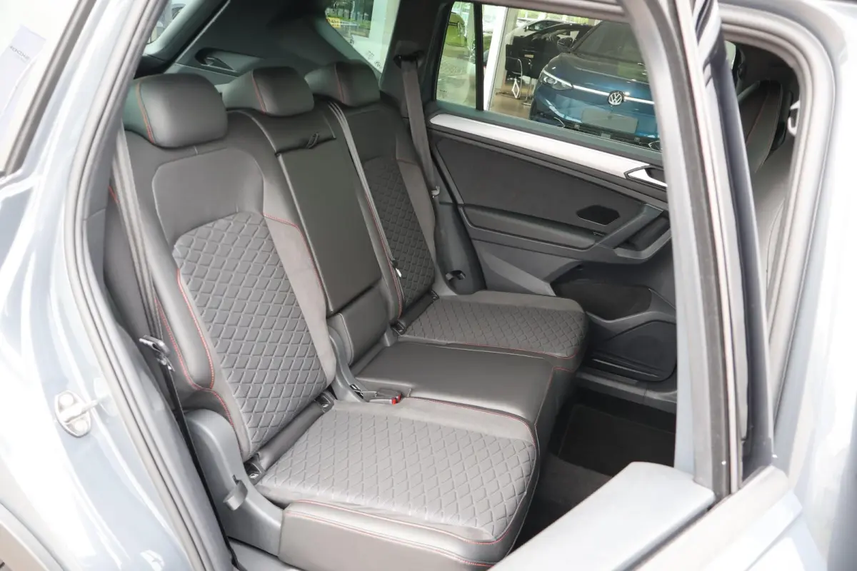 1.4 TSI e-Hybrid 245pk PHEV FR | SoH 100% | 360 Camera | Trekhaak | Navigatie | Memory | Adaptive Cruise | PDC | Carplay