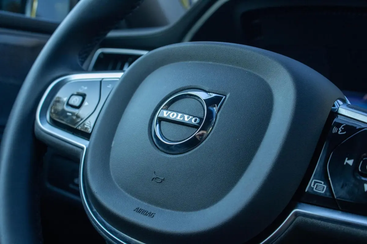 2.0 T6 PHEV AWD Ultimate Dark|360 Camera|Head Up Display|H&K|Luchtvering