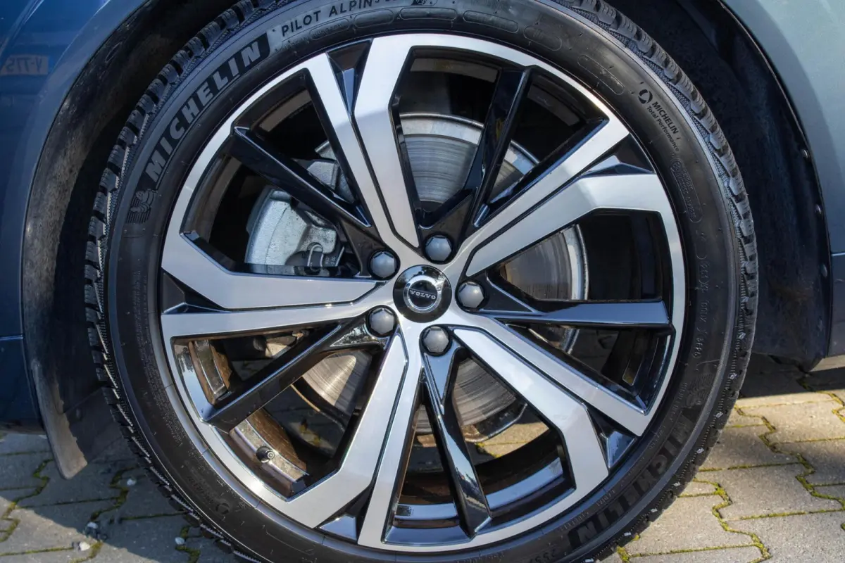 2.0 T6 PHEV AWD Ultimate Dark|360 Camera|Head Up Display|H&K|Luchtvering