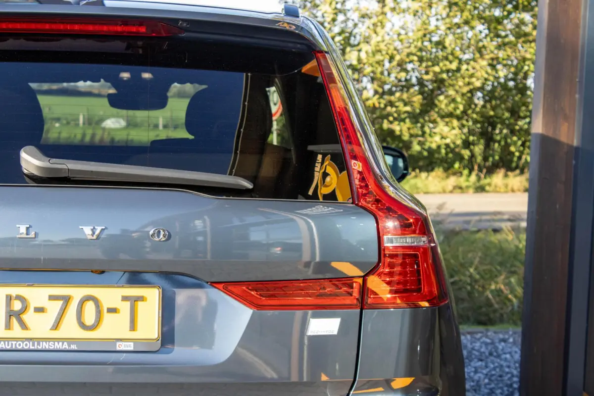 2.0 T6 PHEV AWD Ultimate Dark|360 Camera|Head Up Display|H&K|Luchtvering