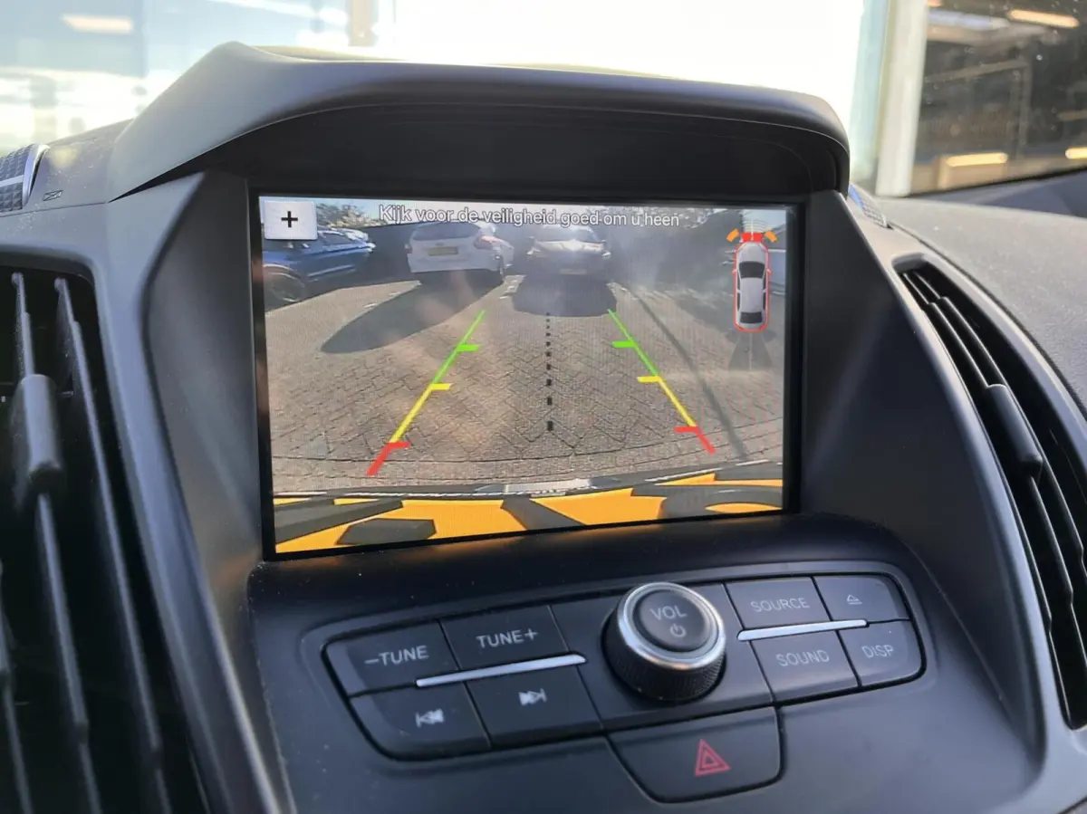 1.5 EcoBoost ST Line 150PK Winterpack Camera 2000KG Trekgewicht Cruise Bi-Xenon Elek. Achterklep Parkeersensoren Keyless Climate Privacy Glass *Dealer Onderhouden*