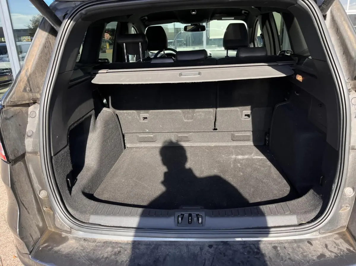 1.5 EcoBoost ST Line 150PK Winterpack Camera 2000KG Trekgewicht Cruise Bi-Xenon Elek. Achterklep Parkeersensoren Keyless Climate Privacy Glass *Dealer Onderhouden*